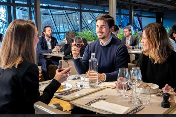 Almoço no Madame Brasserie, o restaurante da Torre Eiffel