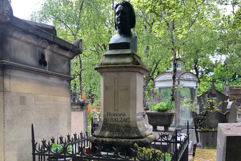 O escritor Honoré de Balzac está sepultado no Père Lachaise